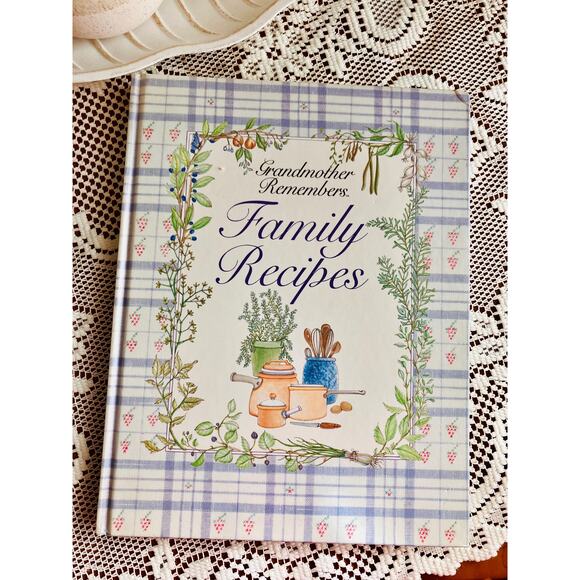Vintage 'Grandmother Remembers' Recipe Journal: 1984 Family Keepsake Book - Picture 1 of 6